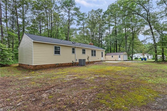 15609 Rowlett Rd, Chesterfield, VA 23838