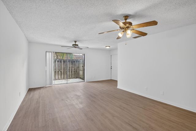 4987 NW 95th Avenue 6d, Sunrise, FL 33351