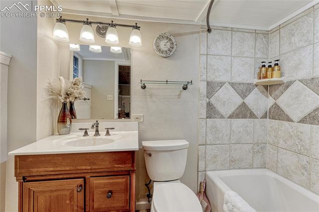 5335 Sapphire Drive, Colorado Springs, CO 80918