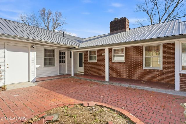 3461 Lake City Hwy, Rocky Top, TN 37769