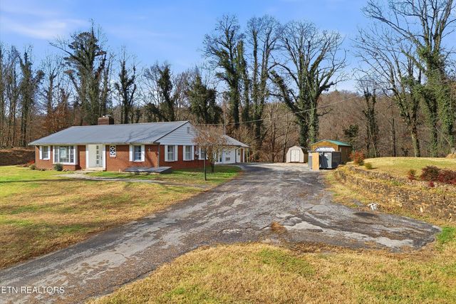 3461 Lake City Hwy, Rocky Top, TN 37769