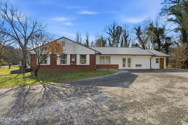 3461 Lake City Hwy, Rocky Top, TN 37769