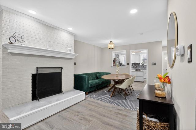 402 W 6TH ST, Wilmington, DE 19801