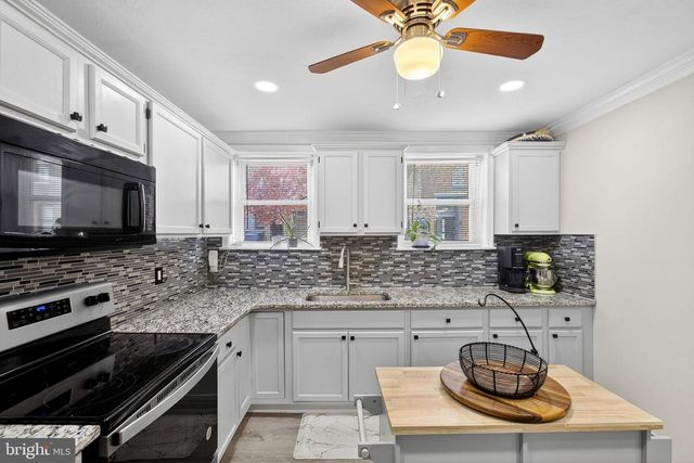 402 W 6TH ST, Wilmington, DE 19801