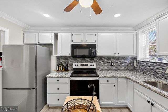 402 W 6TH ST, Wilmington, DE 19801