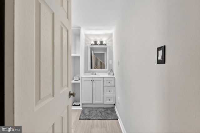 402 W 6TH ST, Wilmington, DE 19801