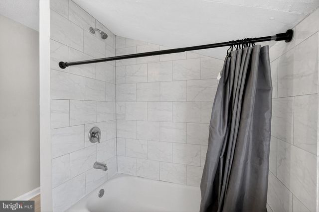 402 W 6TH ST, Wilmington, DE 19801