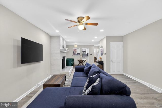 402 W 6TH ST, Wilmington, DE 19801