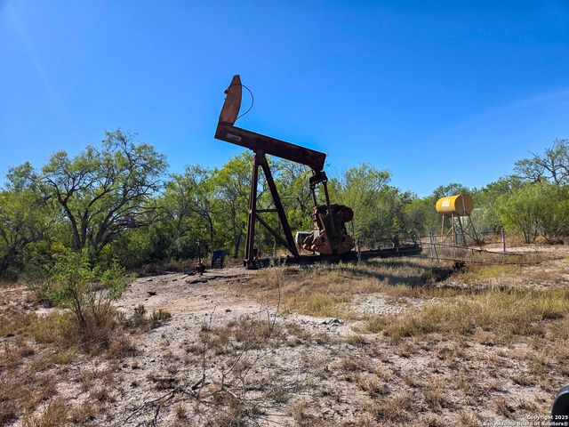 00 CR 123, Pawnee, TX 78145
