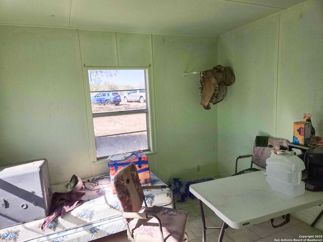 00 CR 123, Pawnee, TX 78145