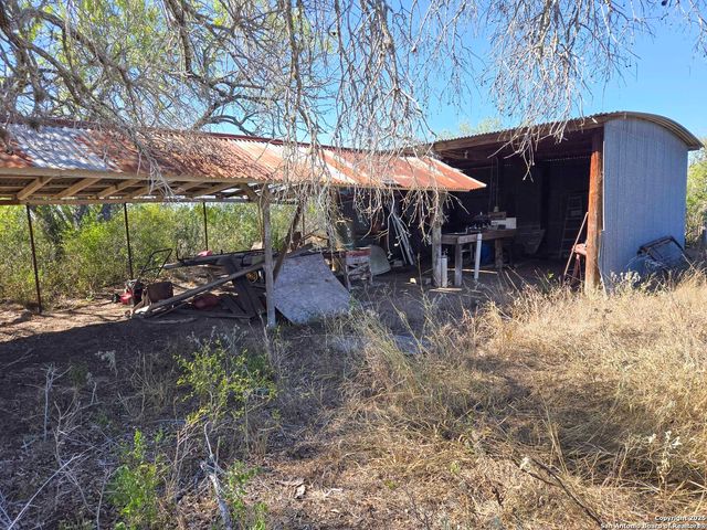 00 CR 123, Pawnee, TX 78145