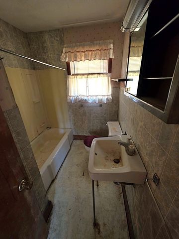 29 George Street, Orange, VT 05641