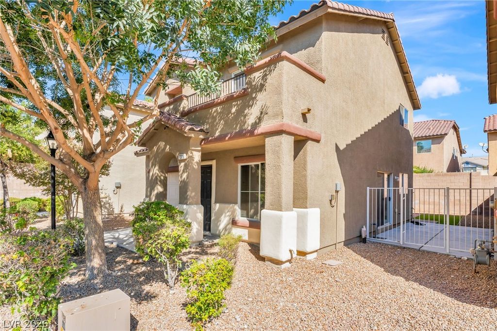 7336 Camden Pine Avenue, Las Vegas, NV 89129 — photo 3