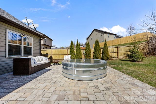 28 Mallard Run Drive, Arden, NC 28704