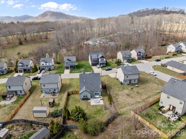 28 Mallard Run Drive, Arden, NC 28704