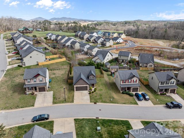 28 Mallard Run Drive, Arden, NC 28704