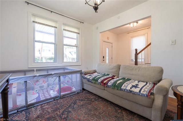 1519 Mathews TER, Portsmouth, VA 23704