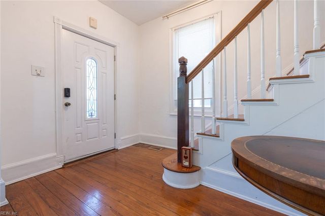 1519 Mathews TER, Portsmouth, VA 23704