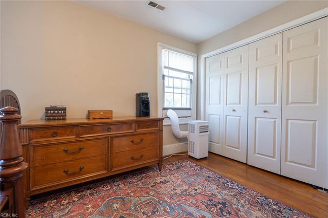 1519 Mathews TER, Portsmouth, VA 23704