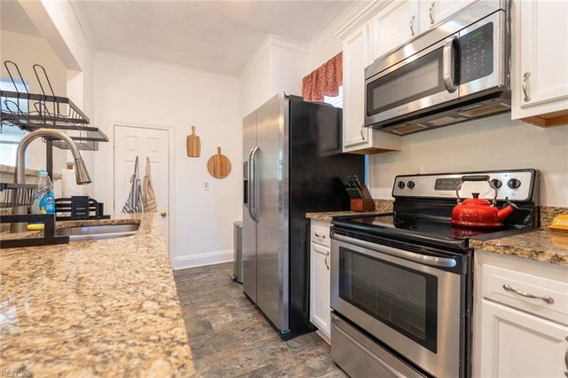 1519 Mathews TER, Portsmouth, VA 23704