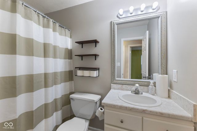 6091 E Newberry Court, Camby, IN 46113