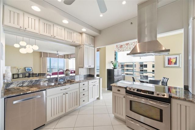 1560 GULF BOULEVARD 706, Clearwater Beach, FL 33767