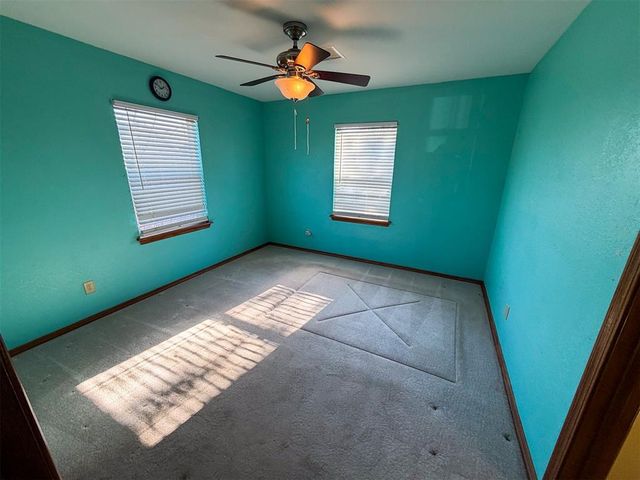 349 E Olive Avenue, Enid, OK 73701