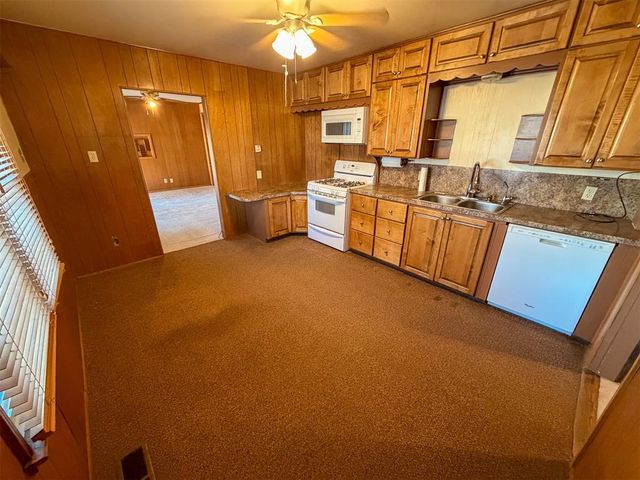 349 E Olive Avenue, Enid, OK 73701