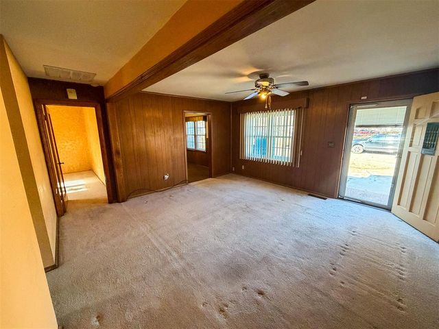 349 E Olive Avenue, Enid, OK 73701