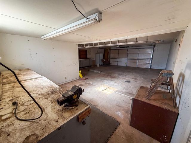 349 E Olive Avenue, Enid, OK 73701