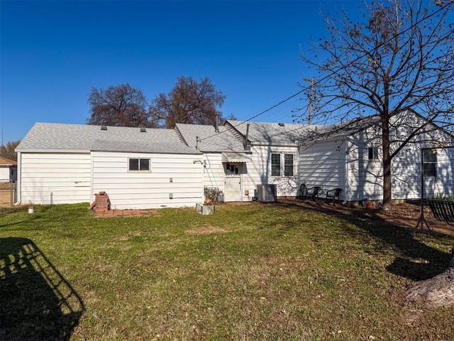 349 E Olive Avenue, Enid, OK 73701