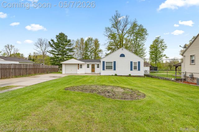 24628 Woodland Drive, Brownstown Charter Township, MI 48134