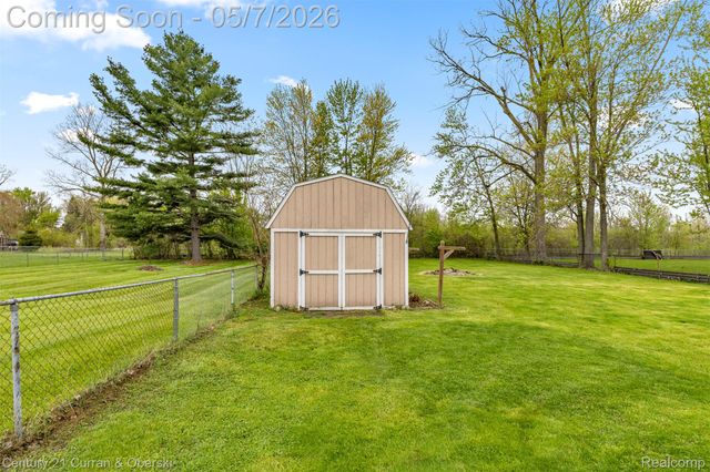 24628 Woodland Drive, Brownstown Charter Township, MI 48134