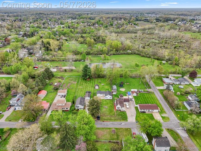 24628 Woodland Drive, Brownstown Charter Township, MI 48134