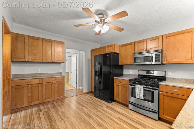 24628 Woodland Drive, Brownstown Charter Township, MI 48134