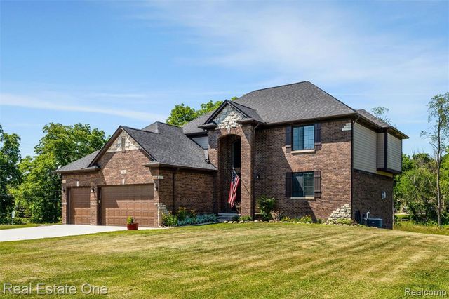 2983 28 Mile Road, Washington, MI 48094