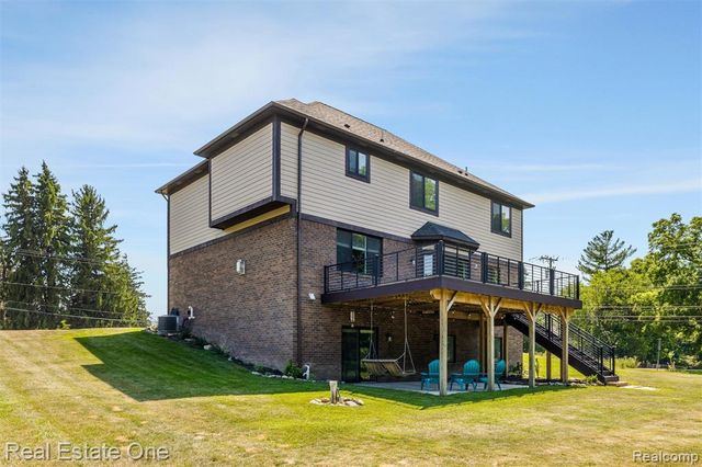 2983 28 Mile Road, Washington, MI 48094