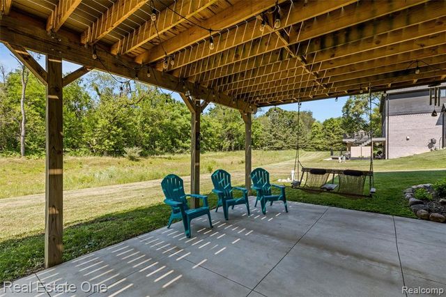 2983 28 Mile Road, Washington, MI 48094
