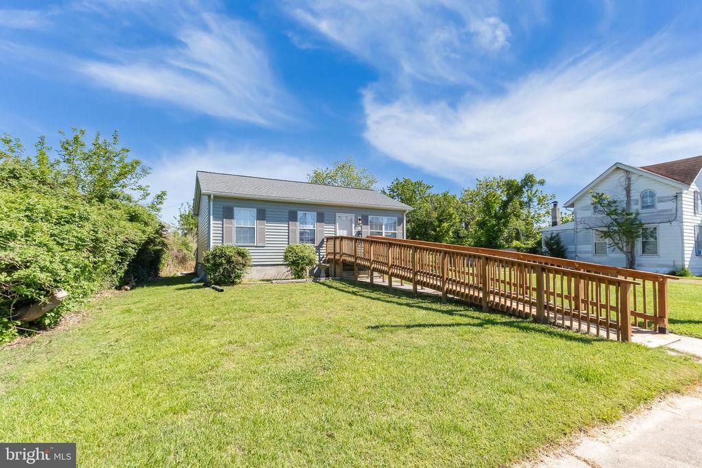 310 BROADWAY, Crisfield, MD 21817