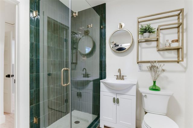 805 Eberhart LN, Austin, TX 78745