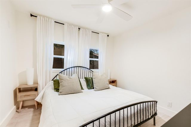 805 Eberhart LN, Austin, TX 78745