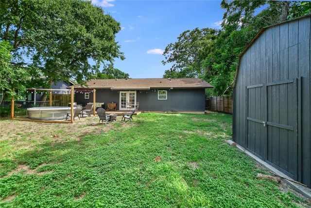 805 Eberhart LN, Austin, TX 78745