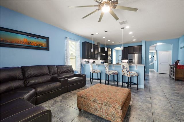 5240 VILLA ROSA AVENUE, St Cloud, FL 34771