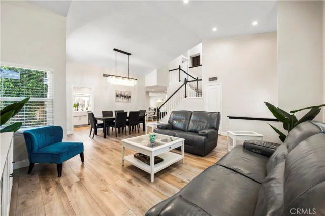 27184 Highlands Lane, Valencia, CA 91354