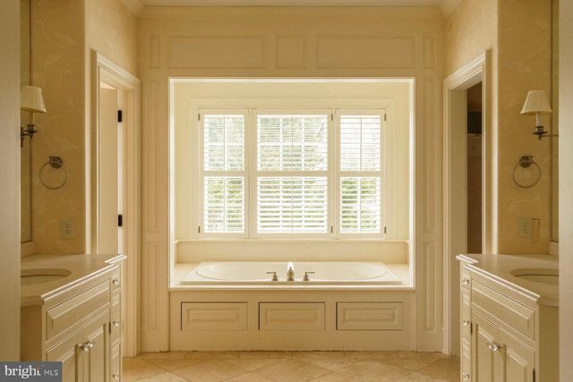 423 BOXWOOD RD, Bryn Mawr, PA 19010