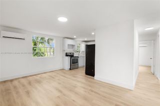 2385 SW 17th St B, Miami, FL 33145