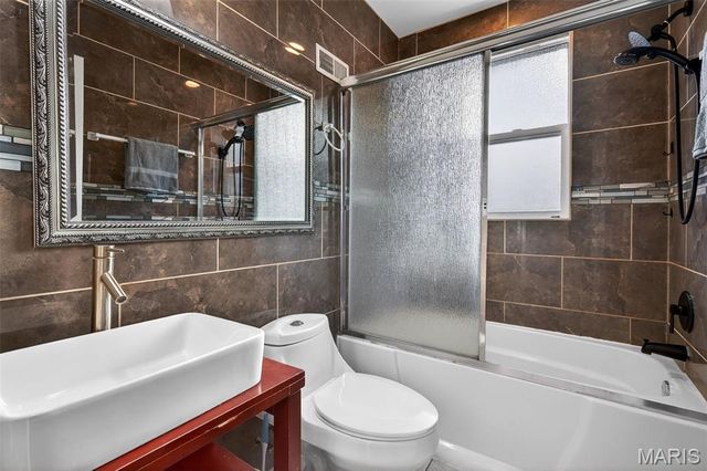 112 E Arlee Avenue, St Louis, MO 63125