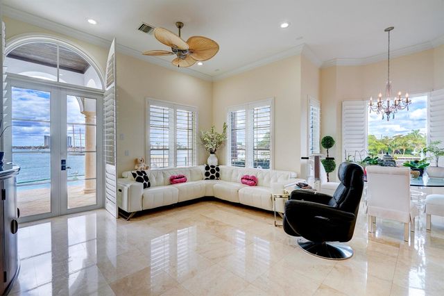 2775 Lake Drive, Singer Island, FL 33404