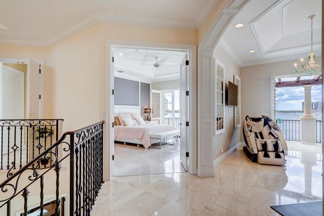 2775 Lake Drive, Singer Island, FL 33404