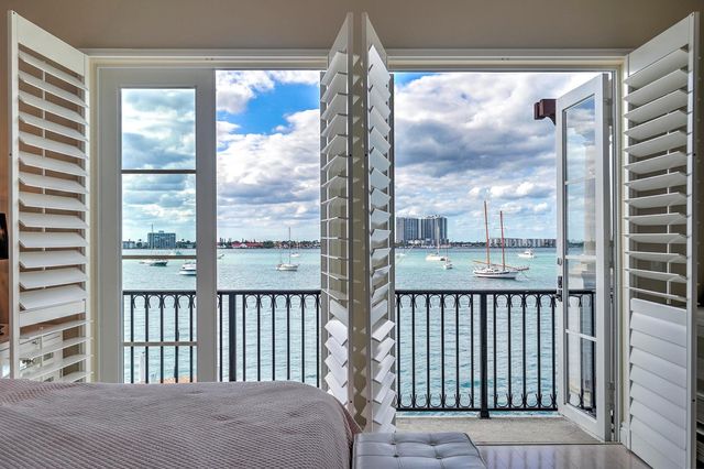 2775 Lake Drive, Singer Island, FL 33404